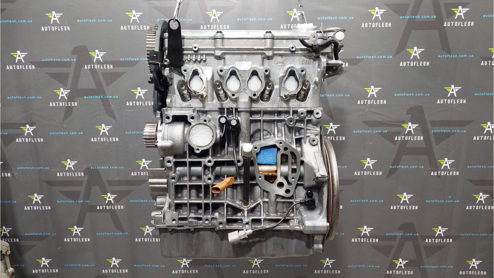 Двигатель 1.6i 8V AVU, 06A100107TX Audi A3 Seat Leon Skoda Octavia Volkswagen Bora Golf 4 бу Двигатель 1.6i 8V AVU, 06A100107TX Audi A3 Seat Leon Skoda Octavia Volkswagen Bora Golf 4 бу